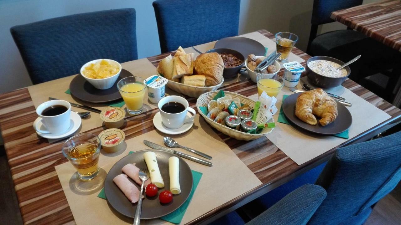 Cote Hotel Légny Екстериор снимка
